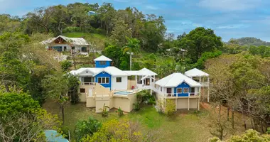 Haus 4 Schlafzimmer in Sandy Bay, Honduras