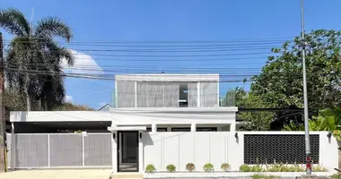 Villa in Si Sunthon, Thailand