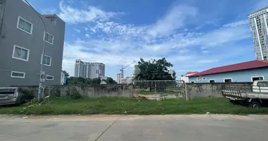 Участок земли в Sangkat Chroy Changvar, Камбоджа