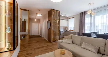 Wohnung 3 zimmer in Warschau, Polen