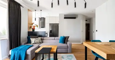 Nieruchomości komercyjne 75 m² w Warszawa, Polska