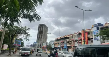 Casa 5 habitaciones en Sangkat Teuk Thla, Camboya