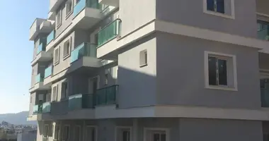 Wohnung 3 zimmer in Güzelbahçe, Türkei