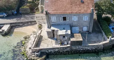 Maison dans 7 Seaview Penthouse Kotor Bay, Monténégro