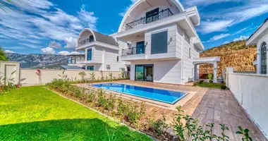 Townhouse 5 bedrooms in Kargıcak, Turkey