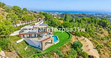 5 bedroom house in Benahavis, Spain