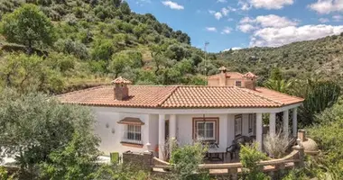 3 bedroom house in Benalmadena, Spain