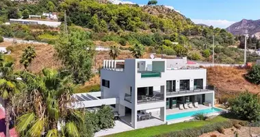 Haus 5 Schlafzimmer in Benalmadena, Spanien