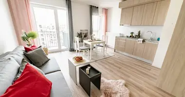 Estudio en Varsovia, Polonia