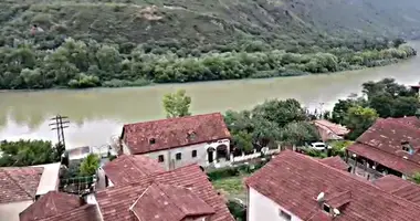 Historical Landmark Riverside Hospitality Investment in Mtskheta : Trophy Asset & Top-Rated Turnkey Business in UNESCO Mtskheta, Georgia w Ada, Gruzja