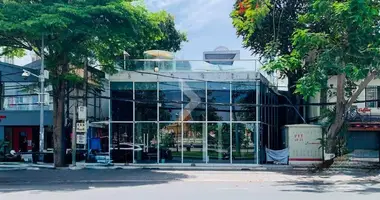 Commercial property in Sangkat Chaktomuk, Cambodia