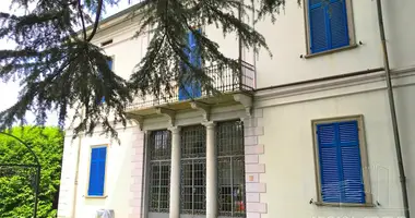 Willa w Lomazzo, Włochy
