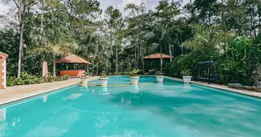 3-Schlafzimmer-Villa in Jarabacoa, Dominikanische Republik