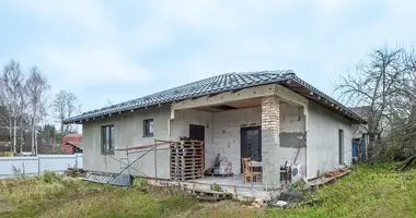 Casa en Papiarnianski sielski Saviet, Belarús