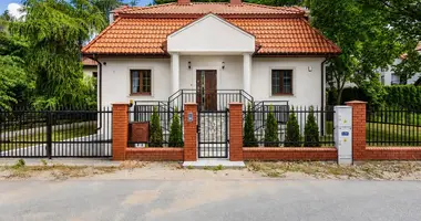 Dom 6 pokojów w Warszawa, Polska