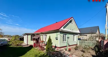 Casa en Saracy, Belarús