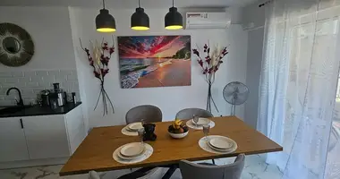 Apartamento 3 habitaciones en Torrevieja, Španjolska