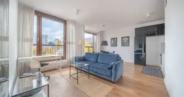 Mieszkanie 2 pokoi w Warszawa, Polska