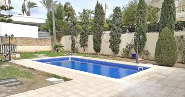 Apartment 7 bedrooms in Limassol, Cyprus