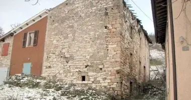 Nieruchomości komercyjne 220 m² w Terni, Włochy