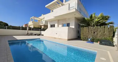 Casa 5 habitaciones en Orihuela, Španjolska