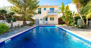 3 bedroom apartment in Empa, Cyprus