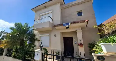 Villa 4 chambres dans Koinoteta Pyrgou Lemesou, Chypre