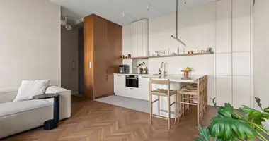 Mieszkanie 2 pokoi w Warszawa, Polska