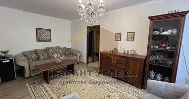 Wohnung 4 zimmer in Muchaviecki sielski Saviet, Belarus