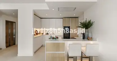 Haus 4 Schlafzimmer in Marbella, Spanien