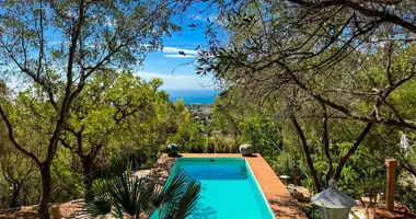 Villa 4 bedrooms in Marbella, Spain