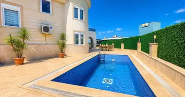 Villa 4 habitaciones en Kargicak, Turquía