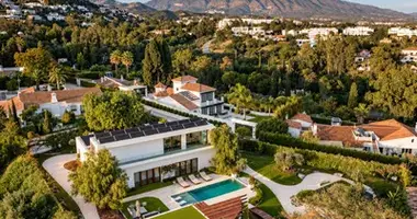 5 bedroom house in Benahavis, Spain