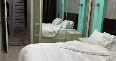 Apartamento 3 habitaciones en Taskent, Uzbekistán