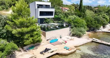 Villa 4 bedrooms in Opcina Posedarje, Croatia