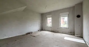Apartamento 5 habitaciones en Lucko, Croacia