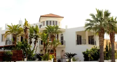 Dom 5 pokojów w Paphos, Cyprus