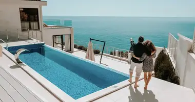 Villa 4 bedrooms in Rijeka Rezevici, Montenegro