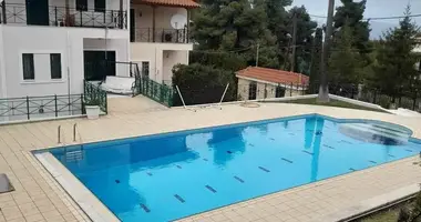 Reihenhaus in Skala Oropou, Griechenland