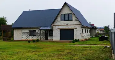 Casa en Nataljeusk, Belarús