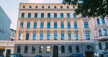 Wohnung 5 zimmer in Riga, Lettland