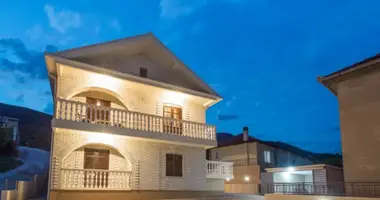 Haus 5 Schlafzimmer in Bijela, Montenegro