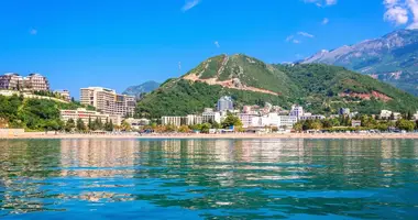 Mieszkanie 3 pokoi w Budva, Czarnogóra