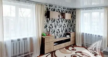 2 room apartment in Vojskaja, Belarus