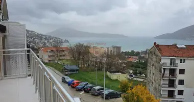 Apartamento 4 habitaciones en Herceg Novi, Montenegro