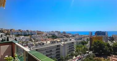 Mieszkanie 4 pokoi w Benalmadena, Hiszpania