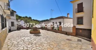 4 bedroom house in Resinera Voladilla, Spain