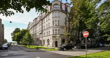 Pomieszczenie biurowe 136 m² w Ryga, Łotwa