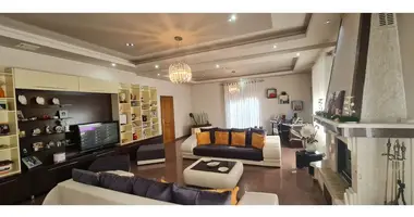 Villa 5 zimmer in Berat Municipality, Albanien