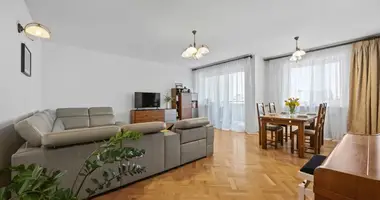 Квартира 4 комнаты в Варшава, Польша